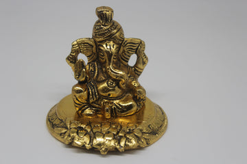 Small Metal Ganesha Idol for Pooja | Mini Brass Ganesh Murti | Indian Hindu God Statue | Return Gift for Housewarming, Wedding & Diwali