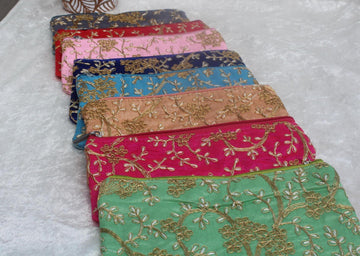Indian clutch purse, Gift Bag,  Diwali gift,  Babyshower gifts, Wedding favor, Mehndi gift, sangeet gift, Indian return gift bag